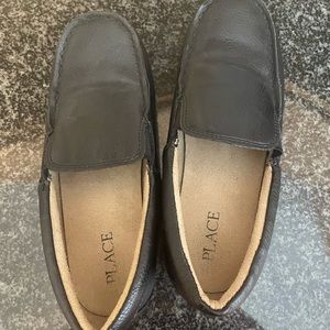 Boys size 2 dress loafers